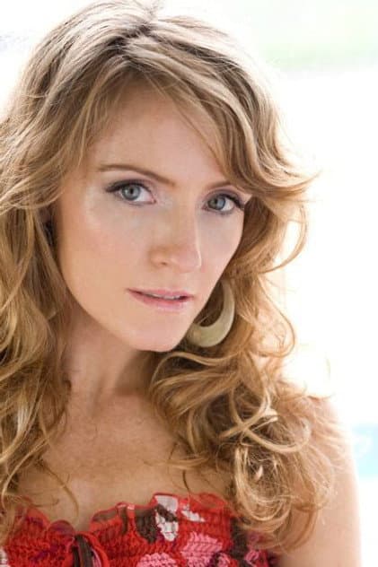 Helene Joy
