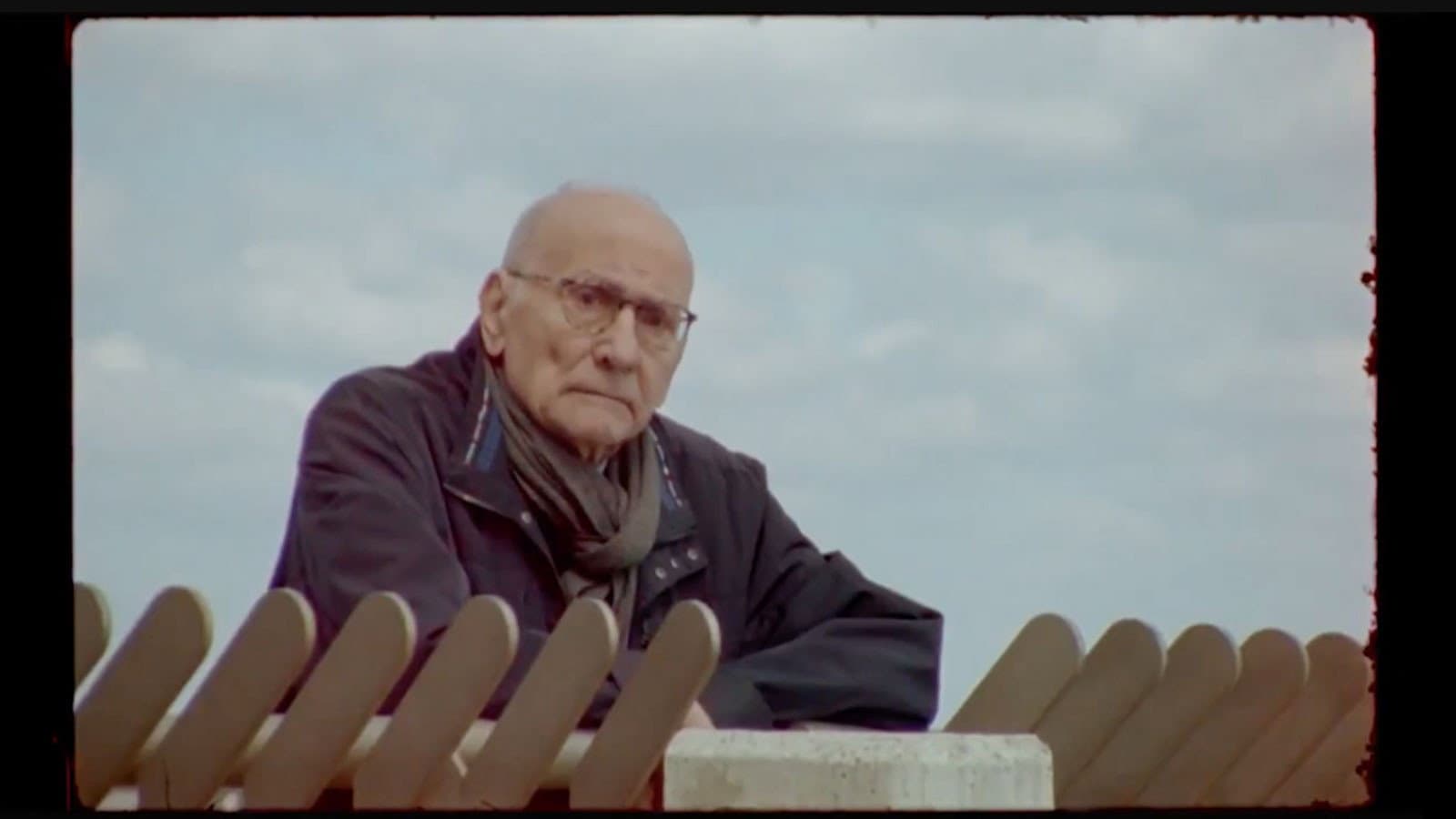 Mario Camus